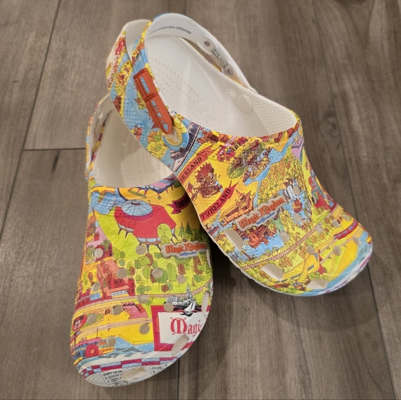 DISNEY Vault 50th Crocs - Picture 10 of 10